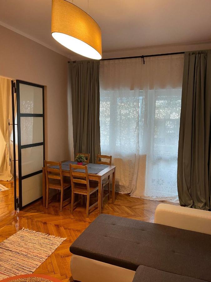 Interbellic Flat Apartment Bucharest Exterior photo