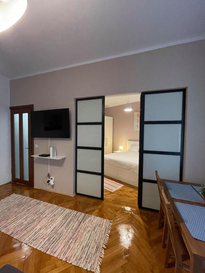 Interbellic Flat Apartment Bucharest Exterior photo